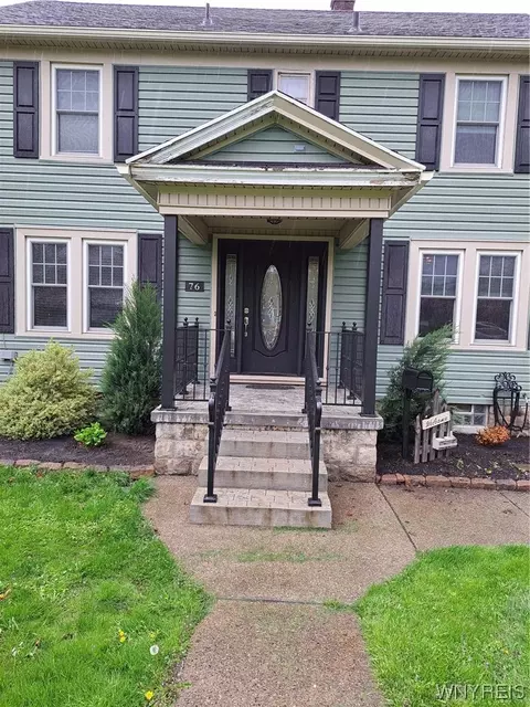 76 Academy St, Amherst, NY 14221