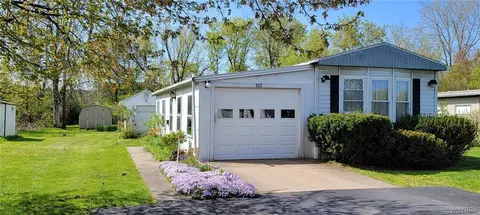 117 Lakewood Vlg, Shelby, NY 14103