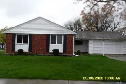 54 Brooklane Dr, Amherst, NY 14221