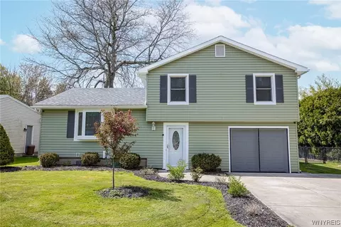 25 Gateway Dr, Batavia, NY 14020