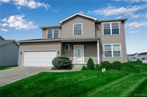 20 Palermo Cir, Amherst, NY 14228