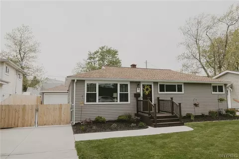 9 Pierpont Ave, Amherst, NY 14221