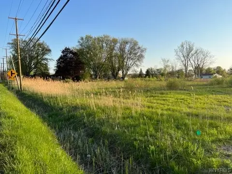 V/l Shawnee W Road, Wheatfield, NY 14120