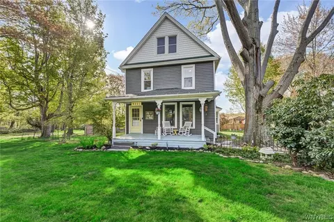 9221 Lake Shore Rd, Evans, NY 14006