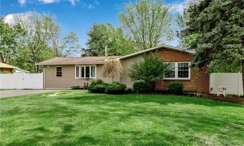 6395 Lake Shore Rd, Lake View, NY 14085