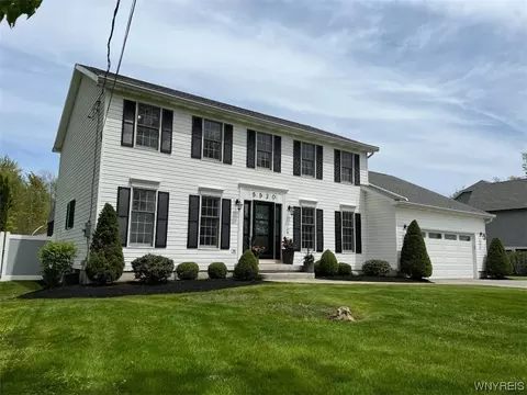 5520 William St, Lancaster, NY 14086