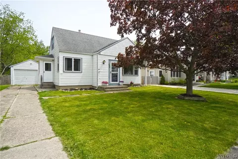 294 Covington Dr, Buffalo, NY 14220