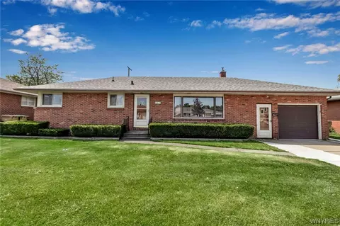 65 Vern Ln, Cheektowaga, NY 14227