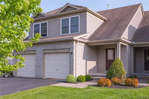 94 Hanover St, Lancaster, NY 14086
