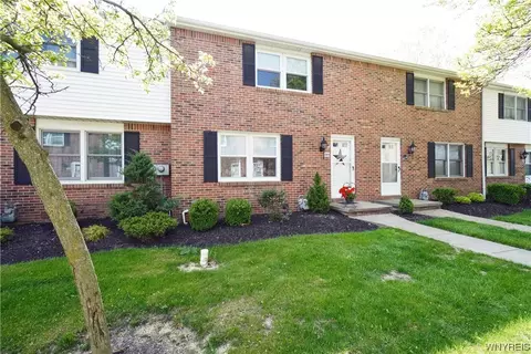 285 Wimbledon Ct, West Seneca, NY 14224