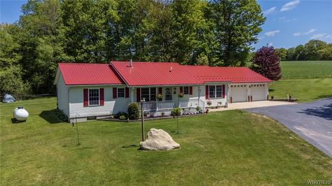 2453 Clark Rd, Bliss, NY 14024