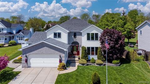 66 Bluejay Ln, Grand Island, NY 14072