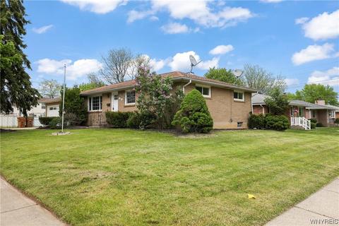89 Birchwood Dr, Cheektowaga, NY 14227
