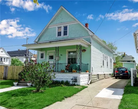 69 Sunnyside Pl, Buffalo, NY 14207