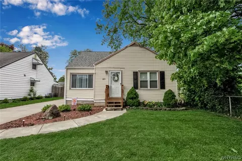 1294 89th St, Niagara Falls, NY 14304