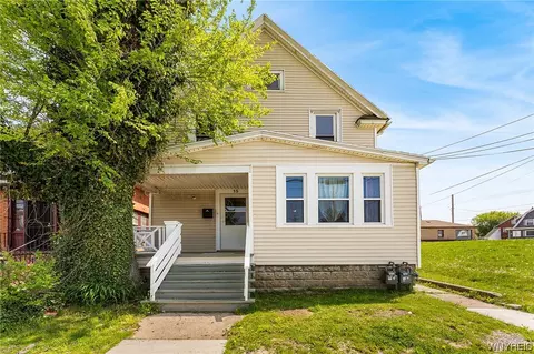 15 Andrews Ave, Cheektowaga, NY 14225