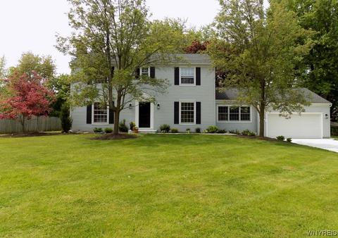 5154 Willowbrook Dr, Clarence, NY 14031
