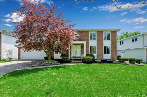 103 Countryside Ln, Amherst, NY 14221