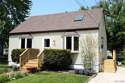110 Cayuga St, Lewiston, NY 14092