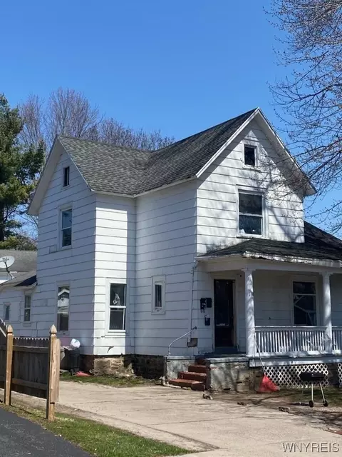 116 Frank St, Shelby, NY 14103