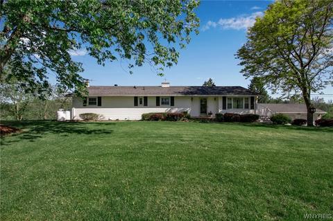 3681 Dodgeson Rd, Alexander, NY 14005
