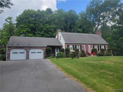 137 South St, New Albion, NY 14719