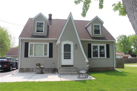 445 Woodward Ave, North Tonawanda, NY 14120