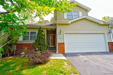 1618 Old Manor Dr, Evans, NY 14047