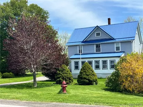 4641 E Shelby Rd, Shelby, NY 14103