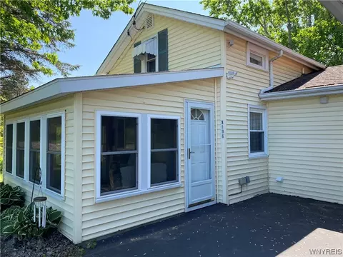 3134 Coomer Rd, Newfane, NY 14108
