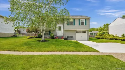 3592 Eric Trl, Buffalo, NY 14219