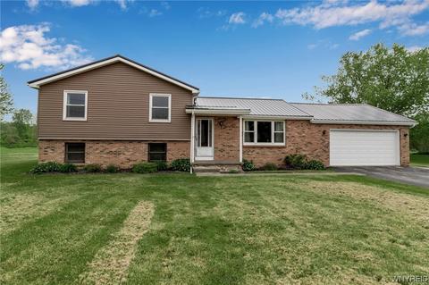 213 Exchange St, Alden, NY 14004