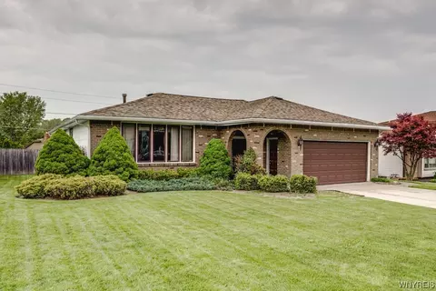 186 Windmill Rd, West Seneca, NY 14218