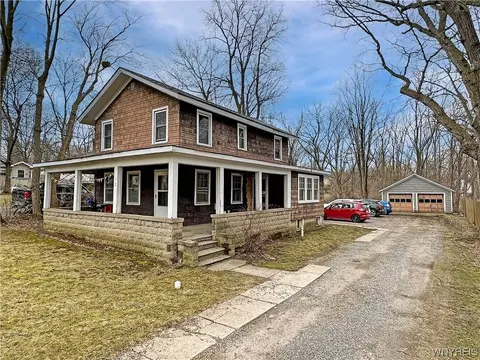 52 North St, Geneseo, NY 14454