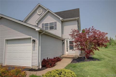 5178 Briercliff Dr, Hamburg, NY 14075
