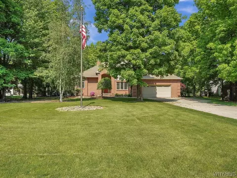 7 Victoria, Aurora, NY 14052