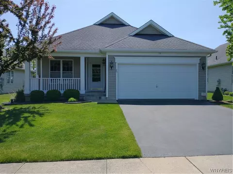 29 Creek Walk, Cheektowaga, NY 14227