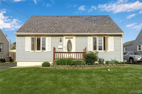 241 85th St, Niagara Falls, NY 14304