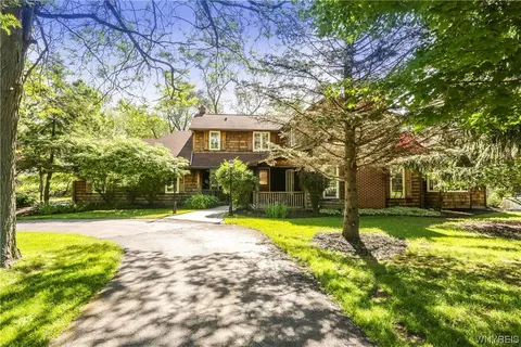5549 Thompson Rd, Clarence, NY 14031