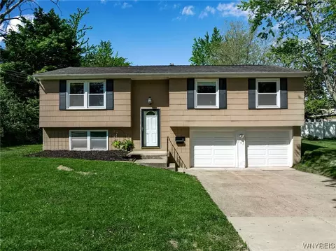 167 Heather Hill Dr, West Seneca, NY 14224