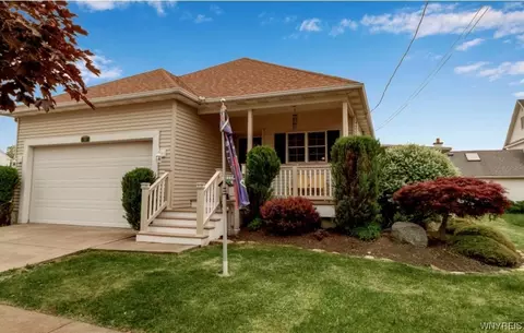 18 Wayne St, Depew, NY 14043