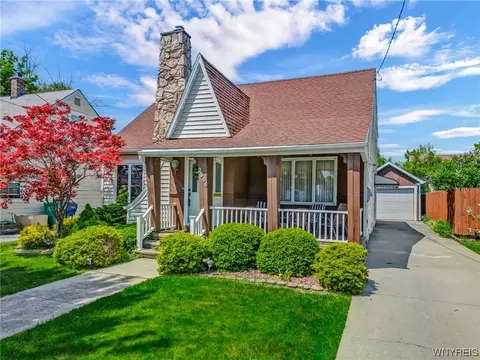 2956 South Ave, Niagara Falls, NY 14305