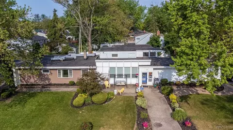 1282 Stony Point Rd, Grand Island, NY 14072