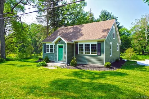 13149 Clinton St, Alden, NY 14004