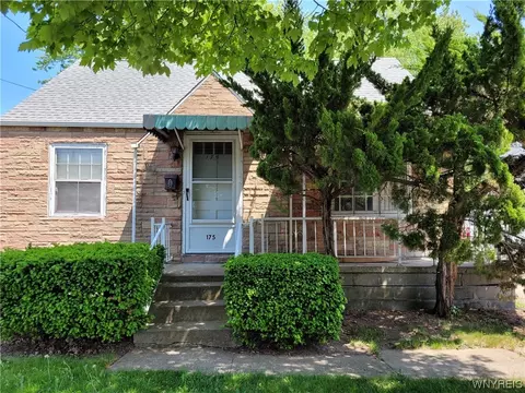 175 Curtiss St, Buffalo, NY 14212