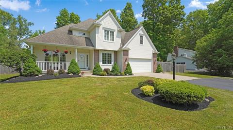2031 Billington Rd, East Aurora, NY 14052
