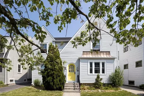 384 Stillwell Ave, Kenmore, NY 14217