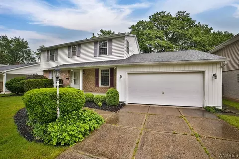 59 Briarhurst Rd, Amherst, NY 14221