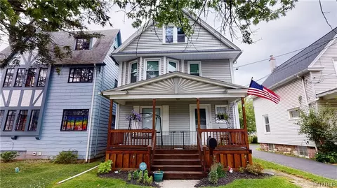 204 77th St, Niagara Falls, NY 14304