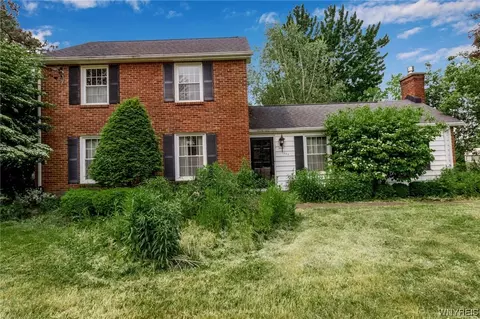 6554 Boston State Rd, Hamburg, NY 14075